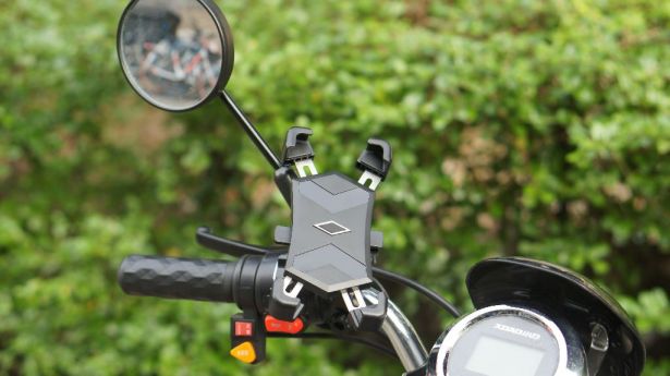 Cell Phone Mount - 4 Corner Profile, 4.5-7.2 Inch Phones, 20-30mm Handlebar Mount