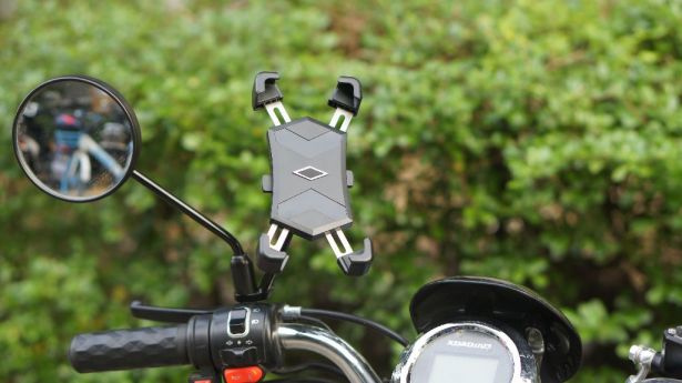 Cell Phone Mount - 4 Corner Profile, 4.5-7.2 Inch Phones, 20-30mm Handlebar Mount