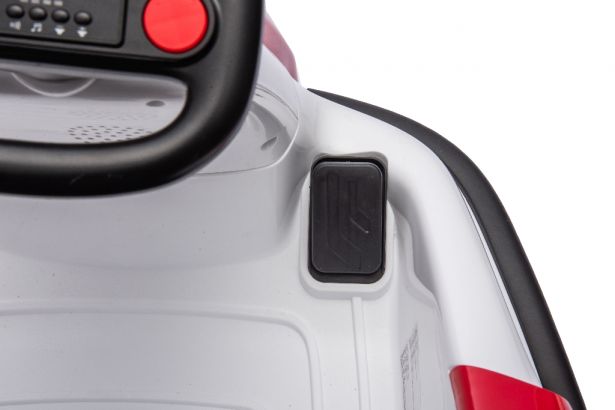 SHOK Ride On - Scootling, 12V, 76W, 360 Rotation, Media Player & Remote, Red