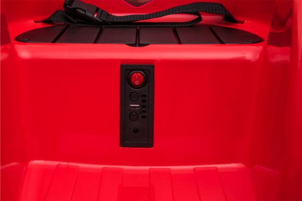 SHOK Ride On - BumperBug, 12V Bumpercar, Red