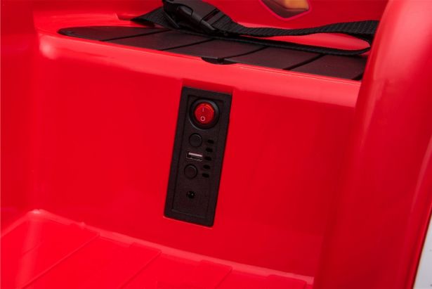 SHOK Ride On - BumperBug, 12V Bumpercar, Red